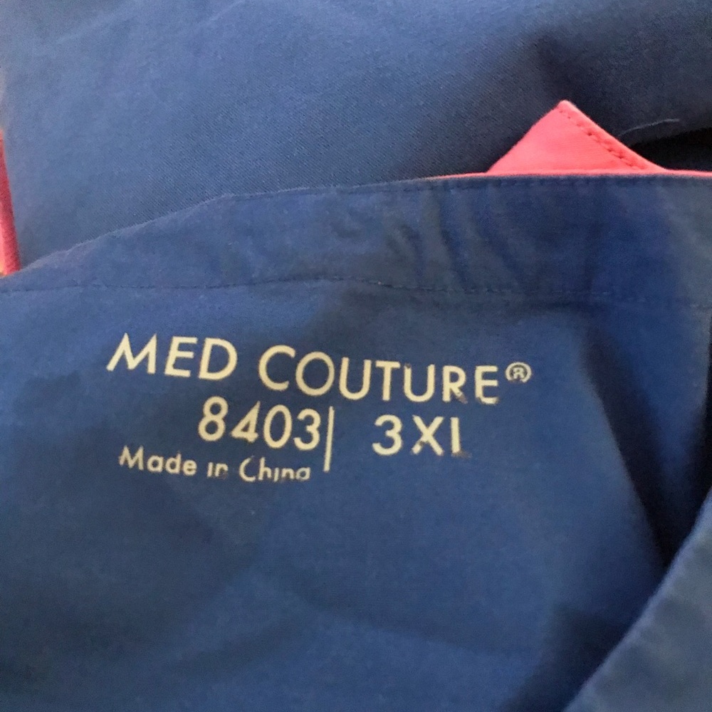 Scrub set